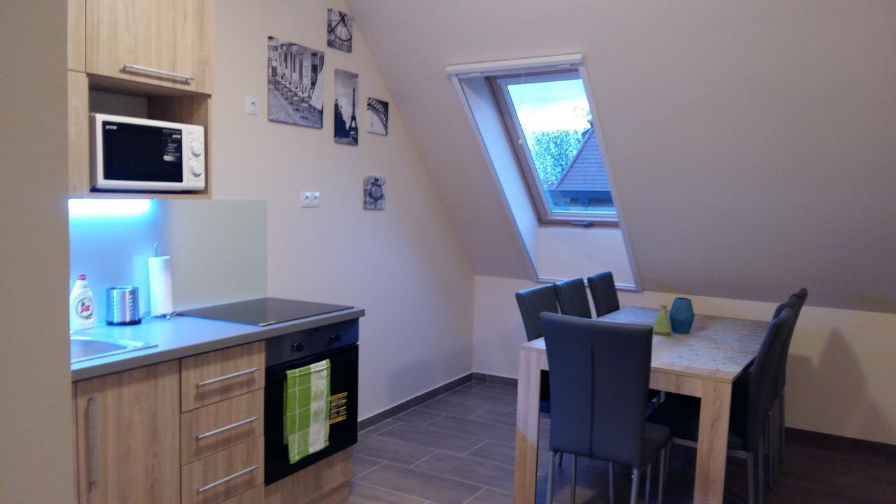 Tahiti Apartman Hajdúszoboszló Esterno foto